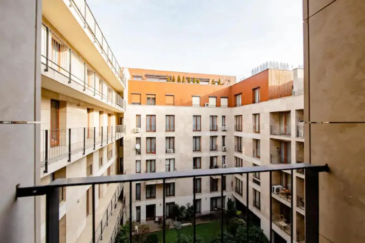 Apartment Kazinczy-New Development-French Balcony