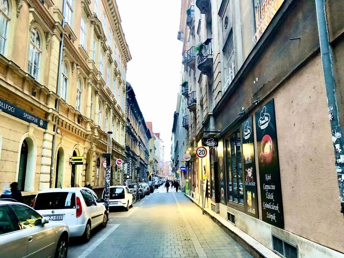 Apartment Kazinczy-New Development-French Balcony Hungary